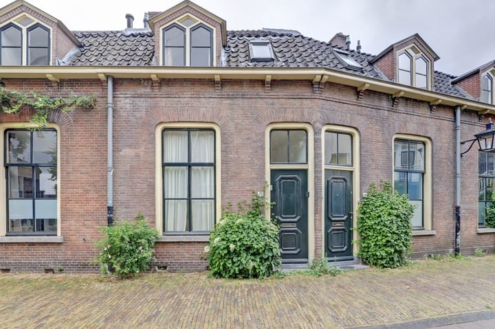 Wolvenstraat 19