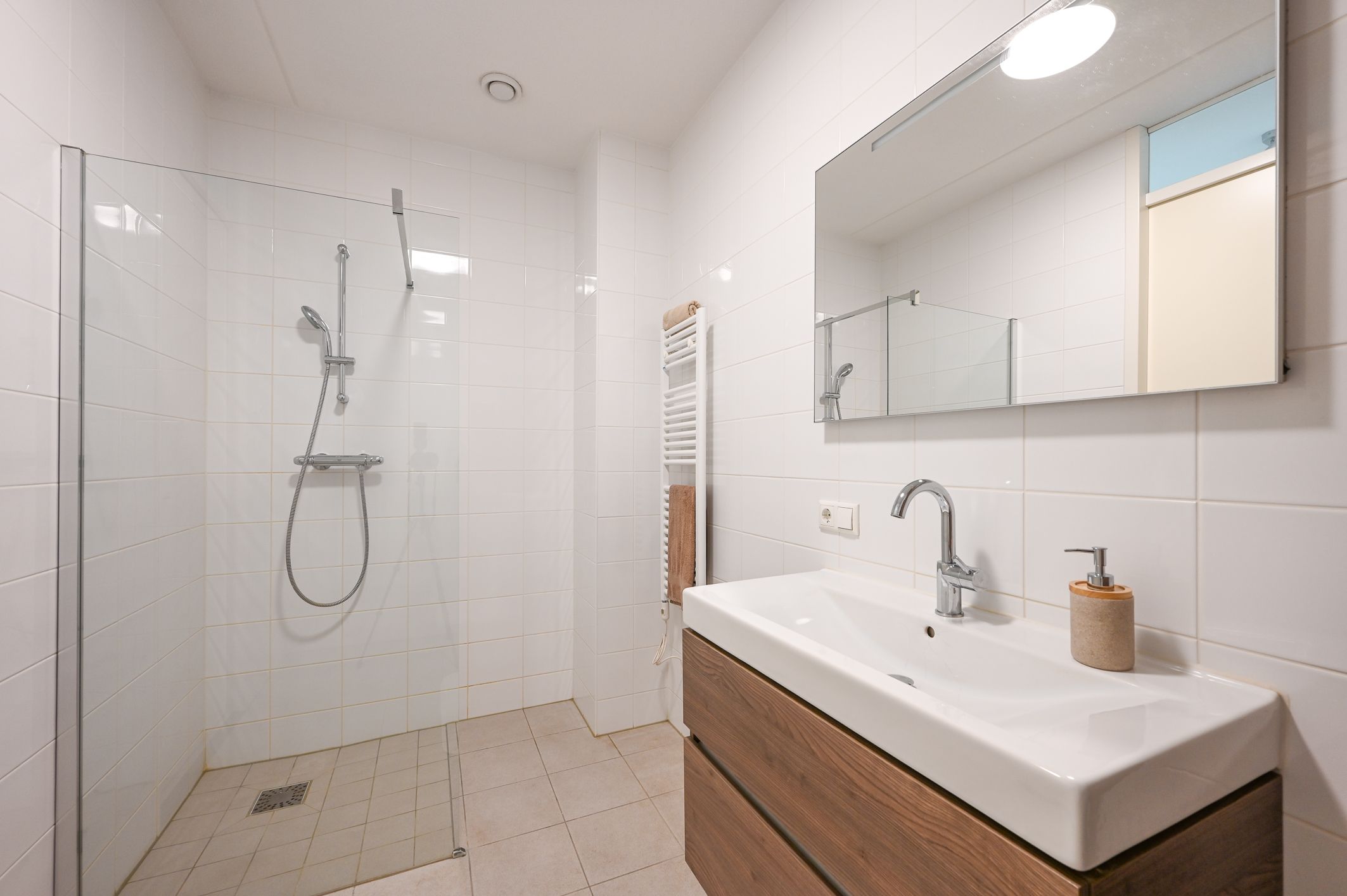 Foto 6 van Raad van Europastraat 63