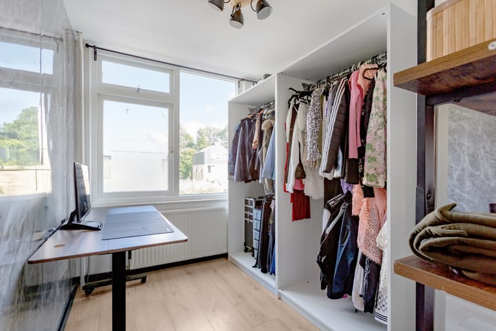 Photo 30 of Pinksterbloemweg 95