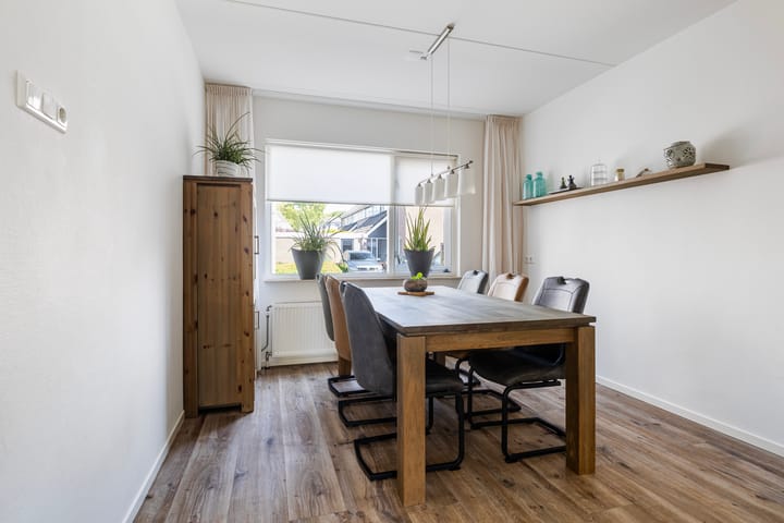 Foto 16 van Taniaburg 54