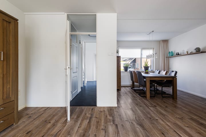 Foto 21 van Taniaburg 54