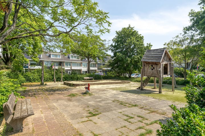 Foto 24 van Planetenbaan 663