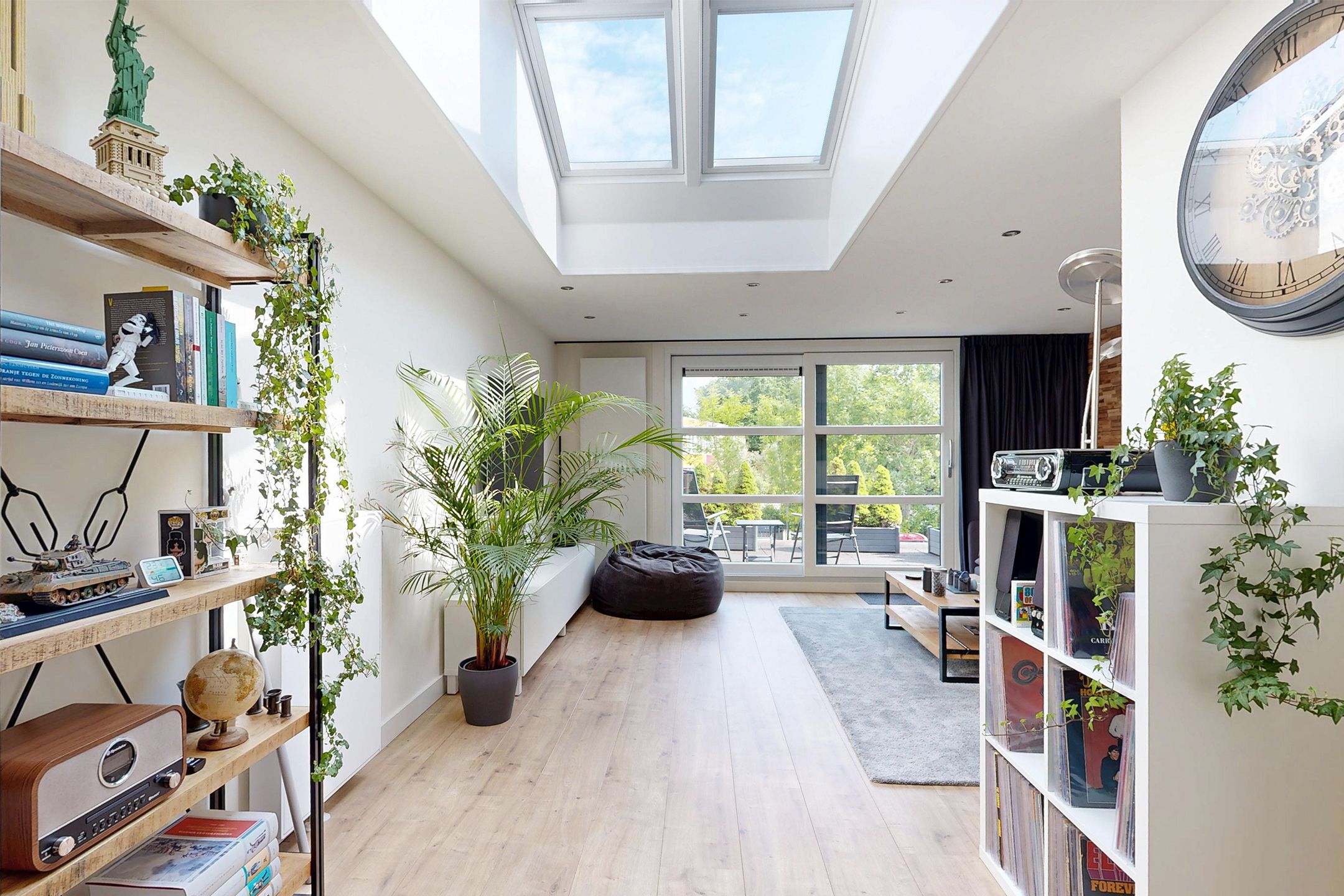 Foto 15 van Molenstraat 36