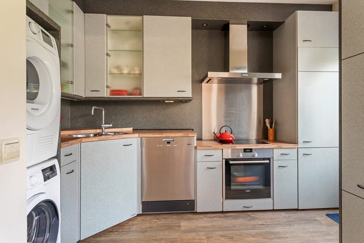 Foto 14 van Prof. dr. J. Tinbergenweg 9