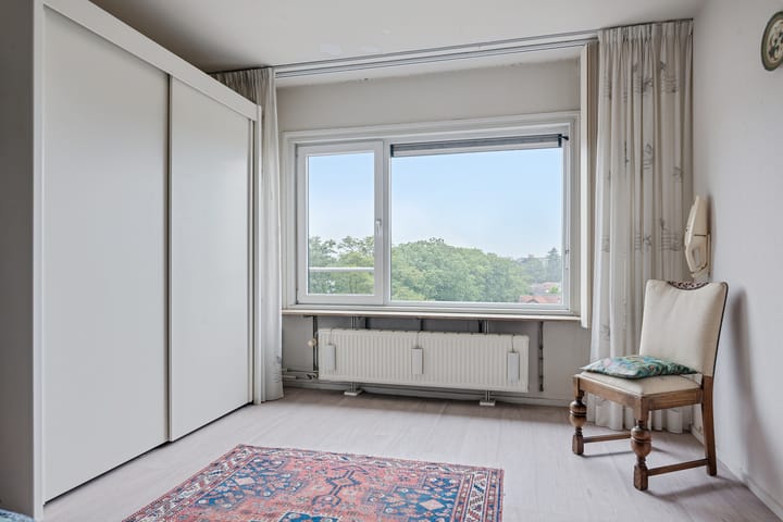 Photo 30 of Loolaan 27-69