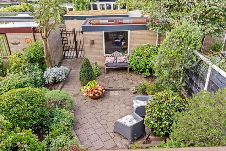 Foto 35 van Prof. dr. J. Tinbergenweg 9