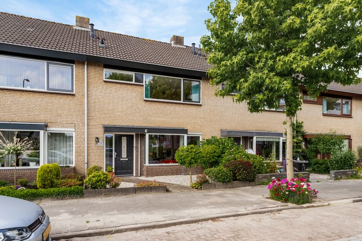 Foto 37 van Prof. dr. J. Tinbergenweg 9