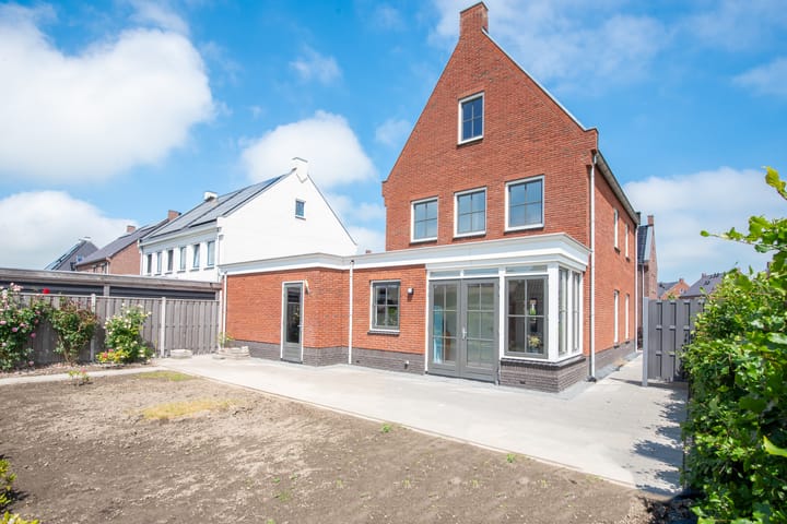 Photo 38 of Bloementuin 11