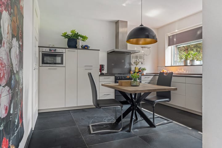 Foto 21 van Willem Pompestraat 6