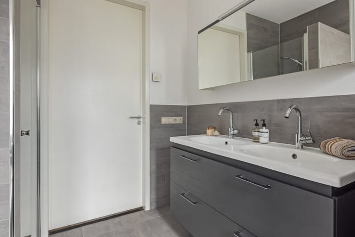 Foto 44 van Willem Pompestraat 6