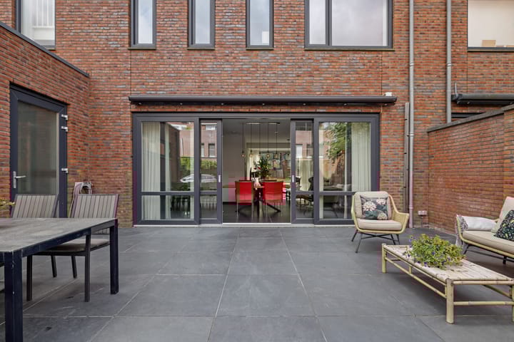 Foto 26 van Willem Pompestraat 6