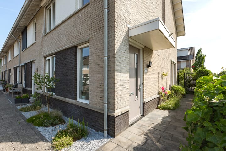 Photo 6 of IJmeerstraat 83