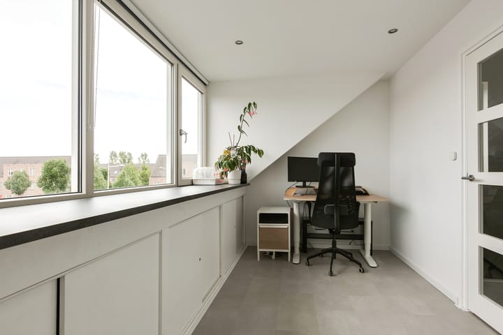 Photo 31 of IJmeerstraat 83