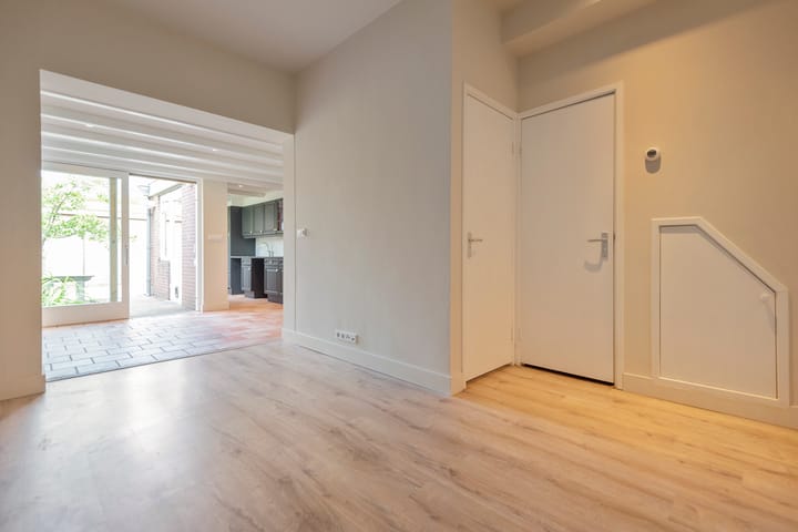 Foto 9 van Linschotenstraat 37