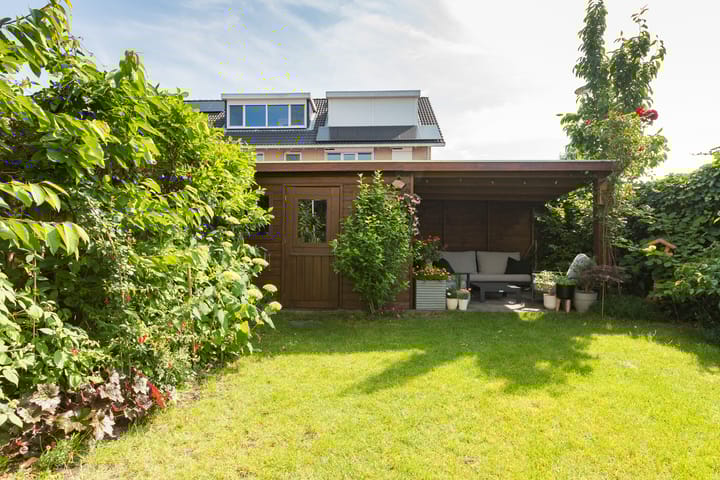 Photo 36 of IJmeerstraat 83