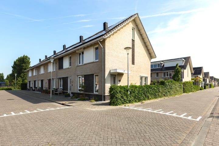 Photo 42 of IJmeerstraat 83