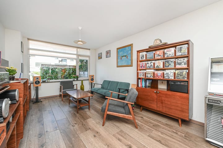 Foto 11 van Witte de Withstraat 9