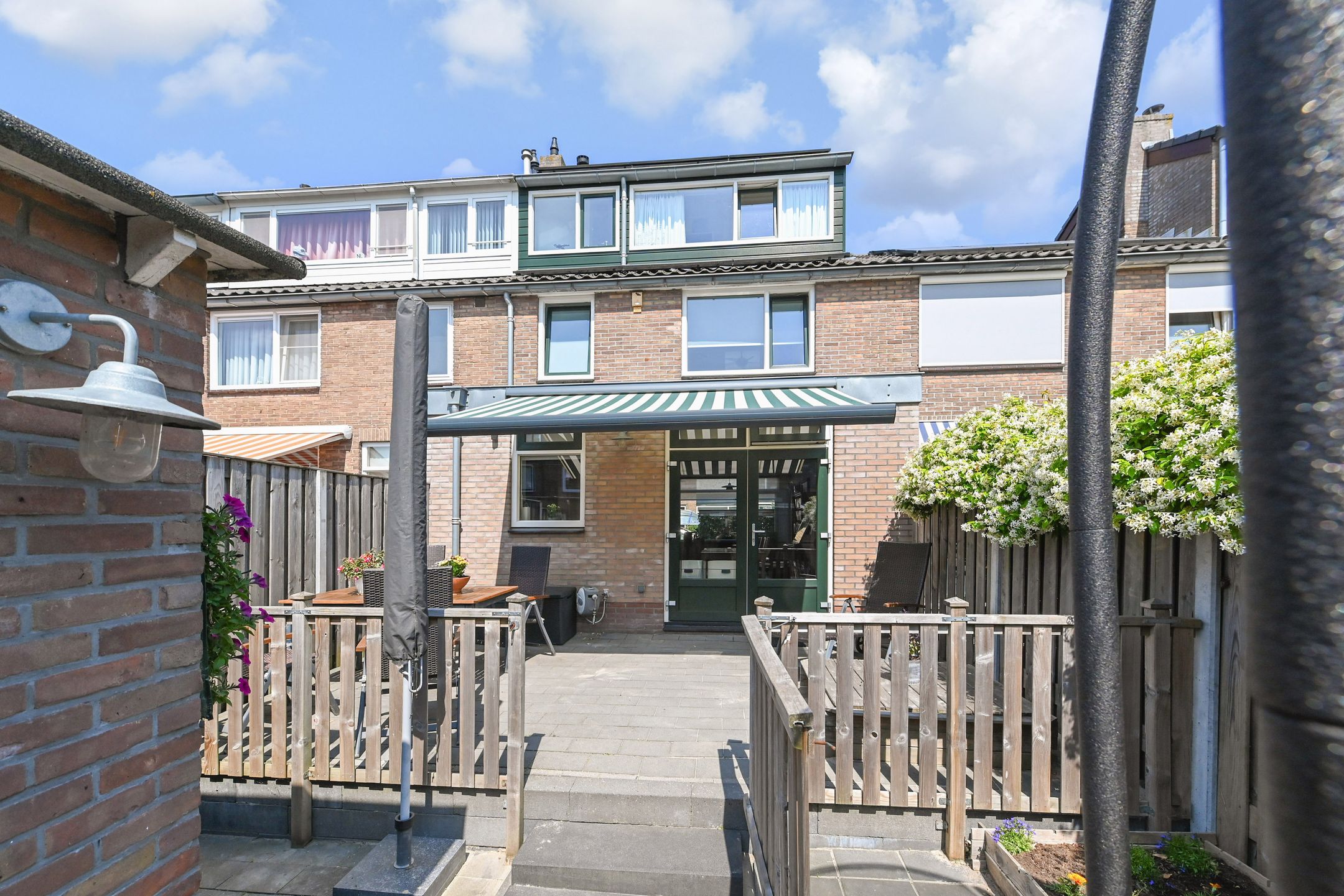 Photo 24 of Witte de Withstraat 9