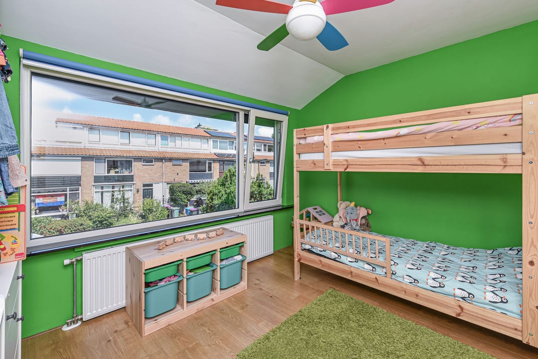 Photo 37 of Witte de Withstraat 9