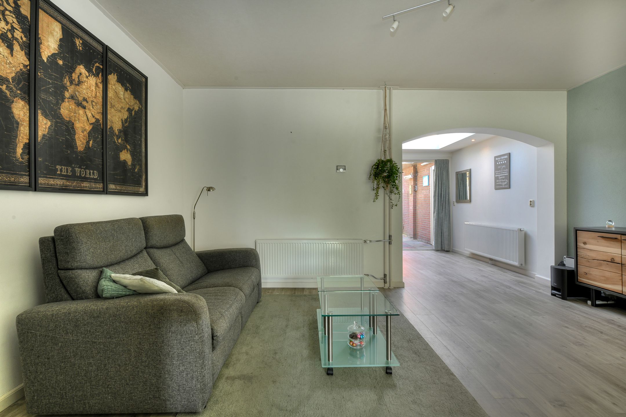 Photo 6 of Catharinastraat 13