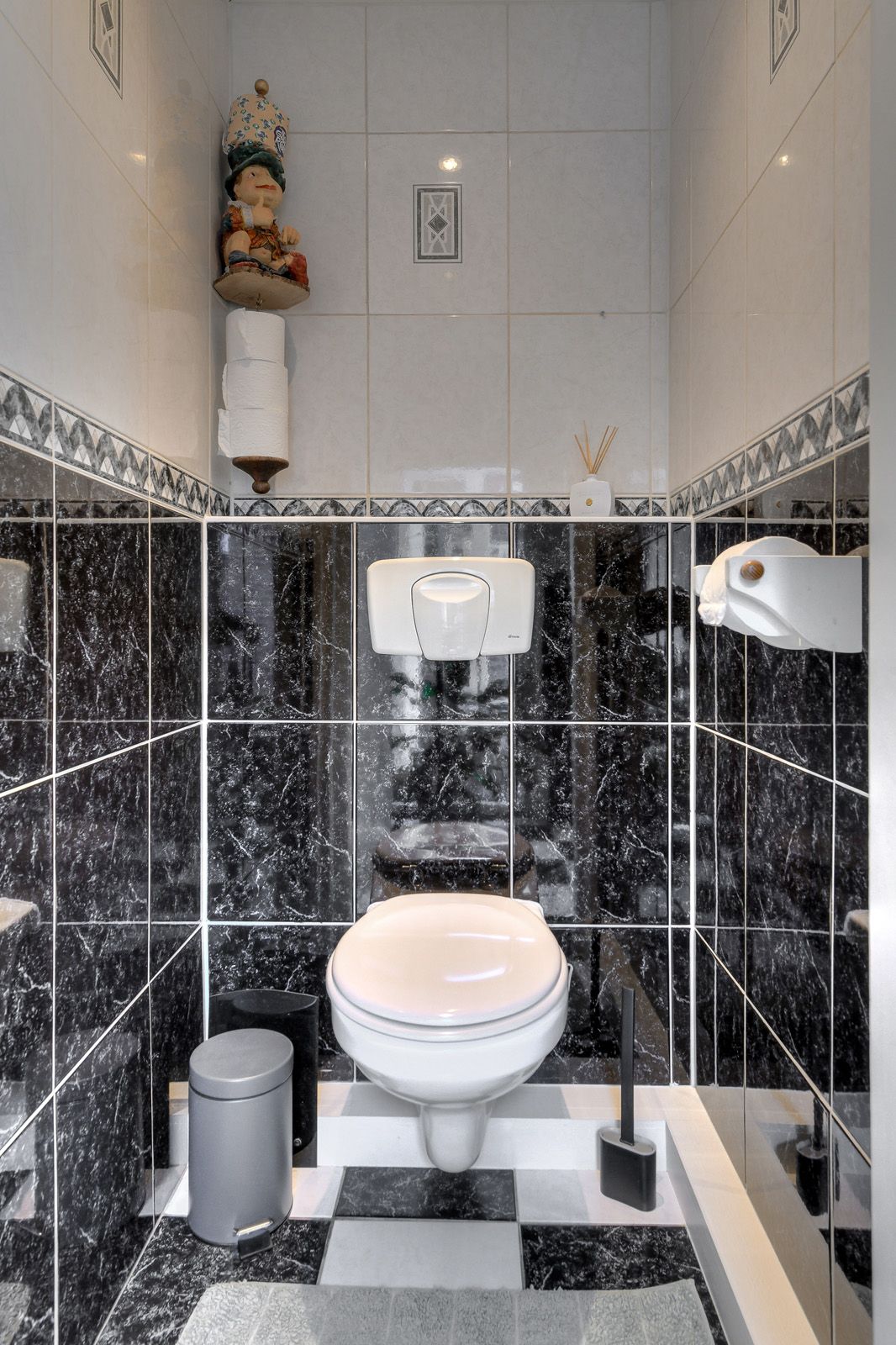 Photo 24 of Catharinastraat 13