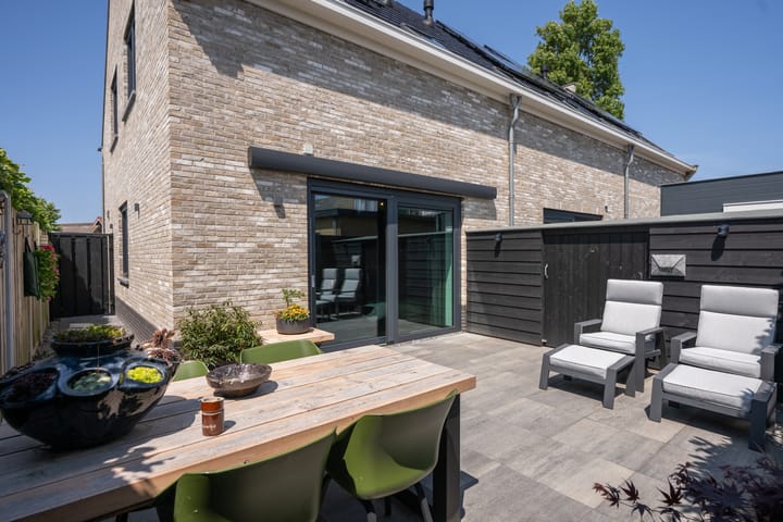 Foto 46 van Joan Hodshonstraat 12