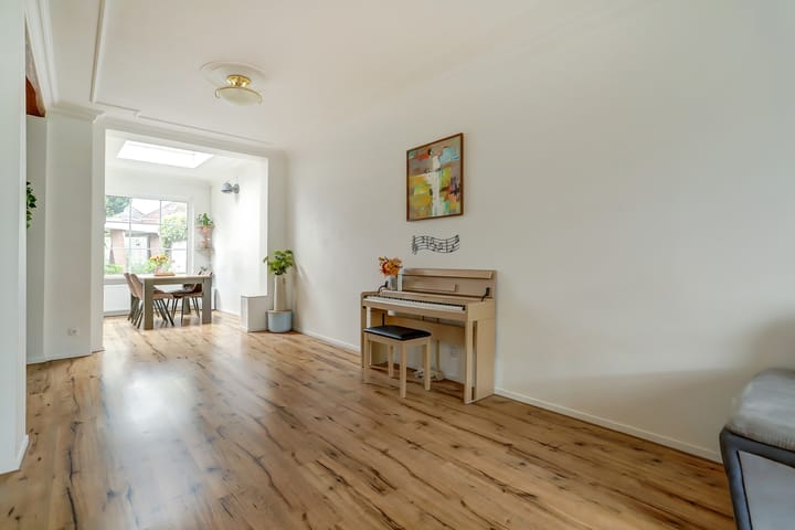 Foto 10 van Zeelsterstraat 106