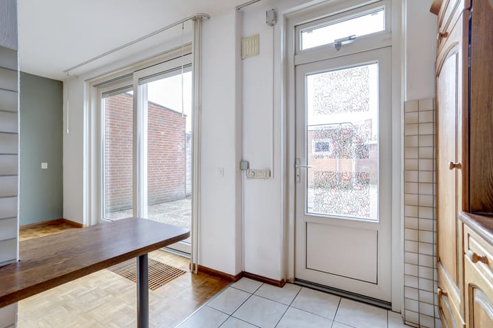 Foto 14 van Papenstraat 9