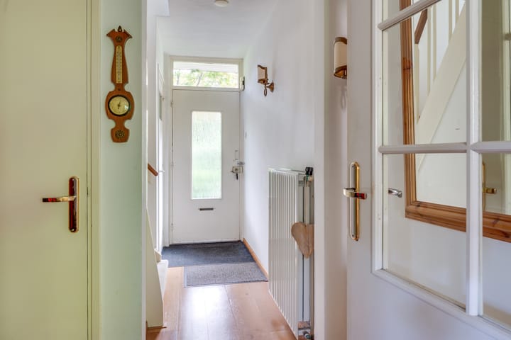 Foto 10 van Staringstraat 11