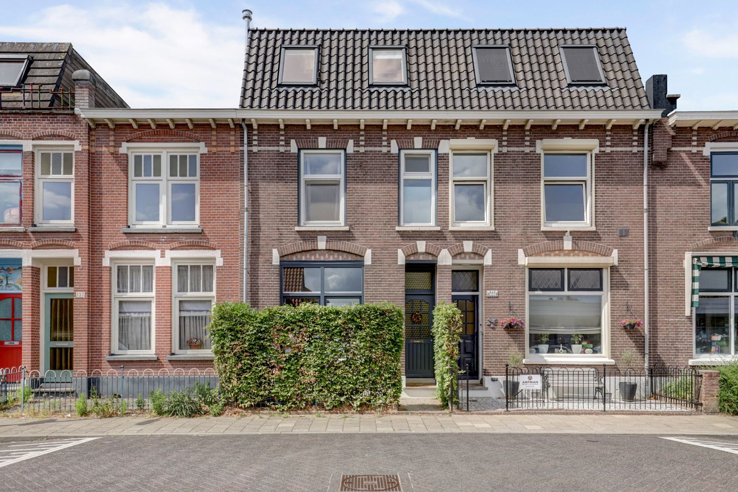 Weg naar Laren 139 main image