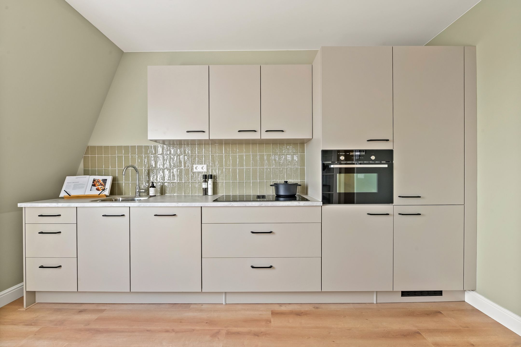 Foto 9 van Jan ten Brinkstraat 13-A