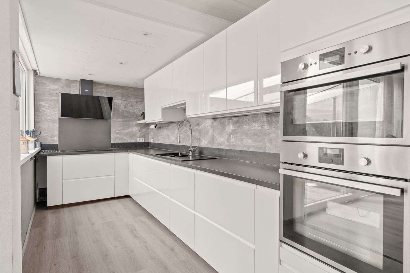 Foto 19 van Burgemeester Verheullaan 21