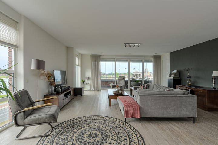 Foto 3 van Tolbrugplein 89