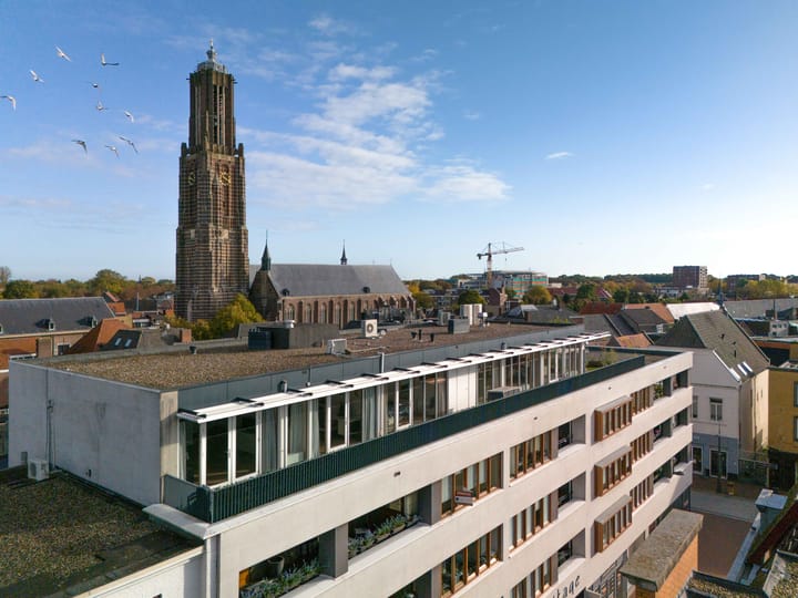 Photo 6 of Van Berlostraat 24