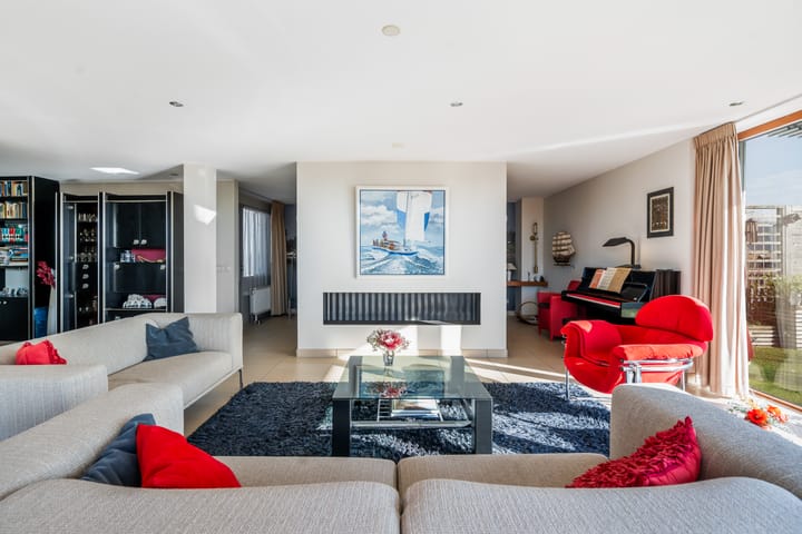 Photo 21 of Van Berlostraat 24