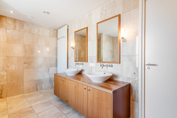 Photo 41 of Van Berlostraat 24