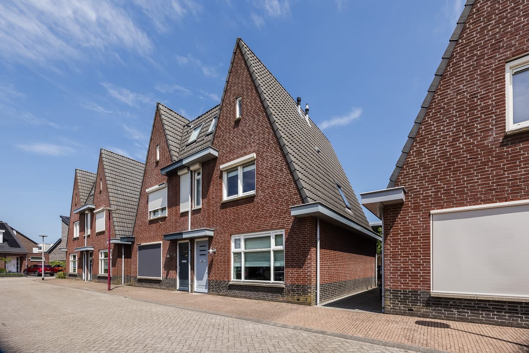 Foto 7 van Warmoeshof 20