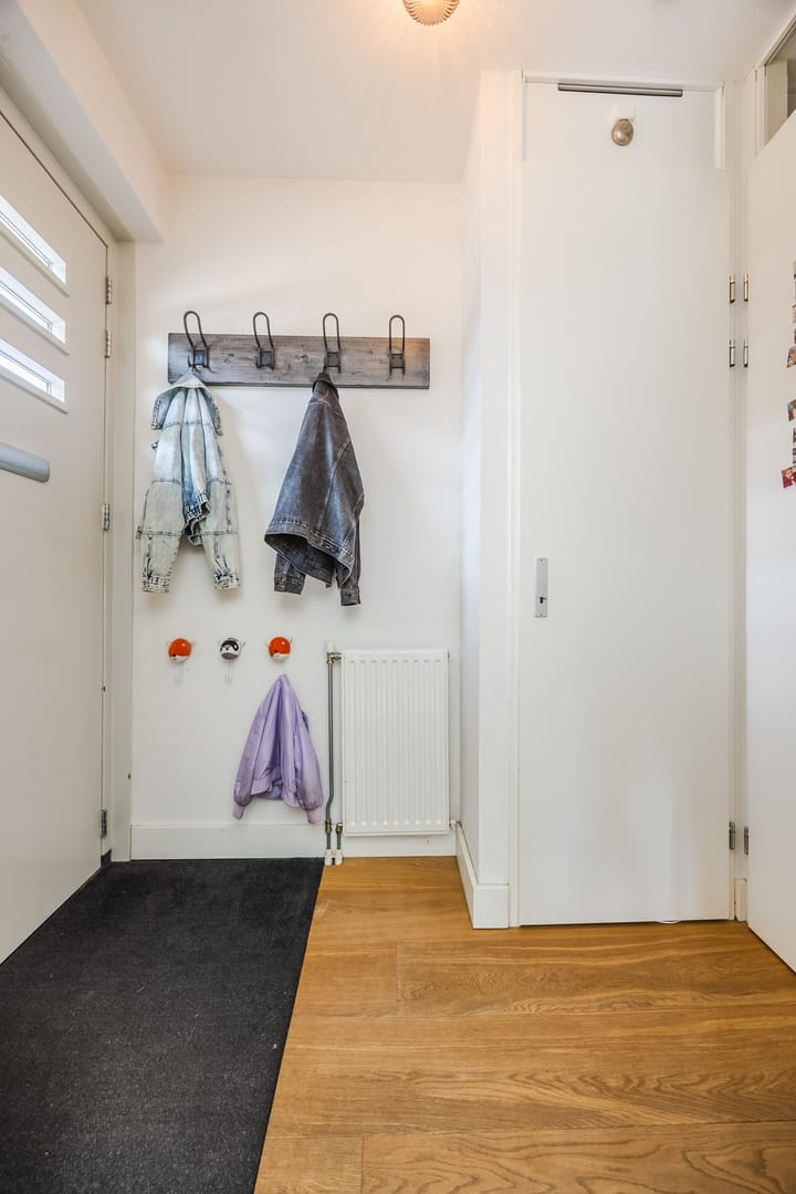 Foto 8 van Warmoeshof 20