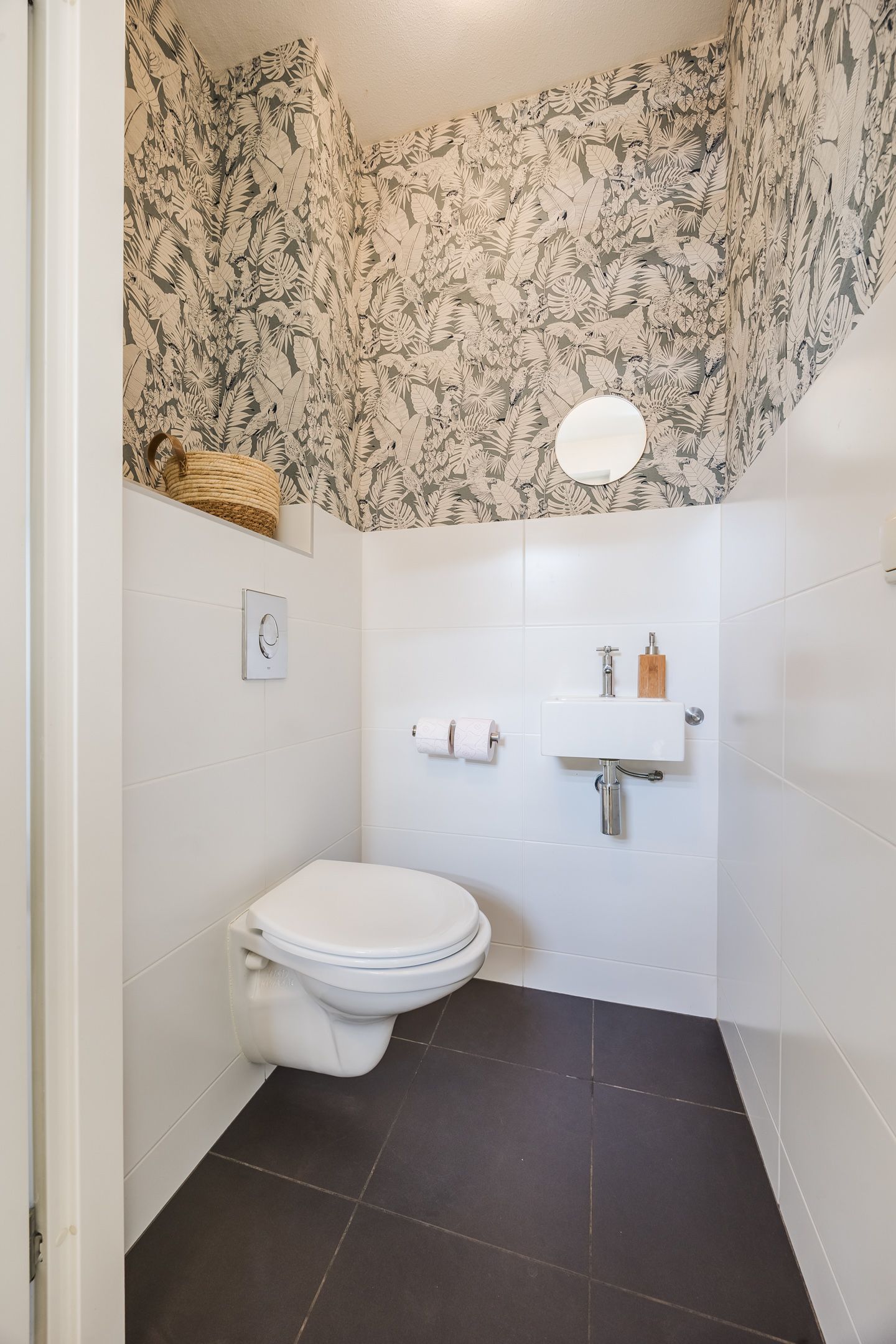 Foto 9 van Warmoeshof 20