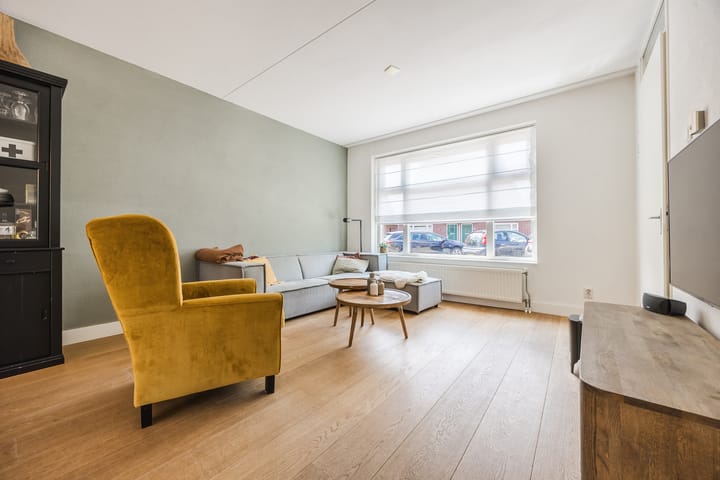 Foto 11 van Warmoeshof 20