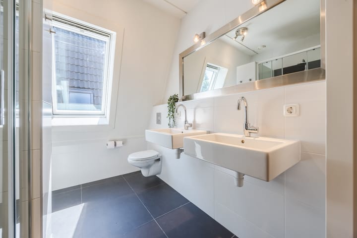 Foto 24 van Warmoeshof 20