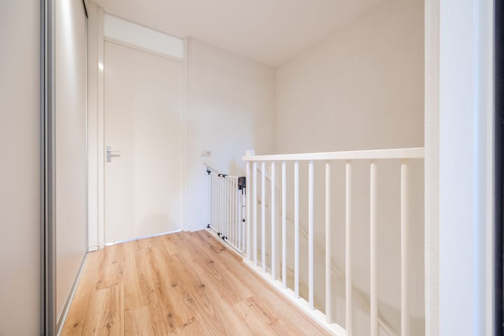 Foto 34 van Warmoeshof 20