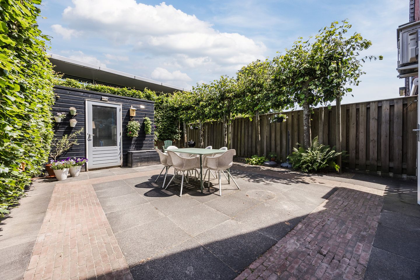 Foto 35 van Warmoeshof 20