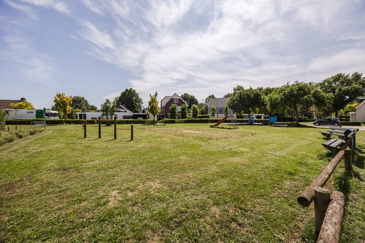 Foto 39 van Warmoeshof 20