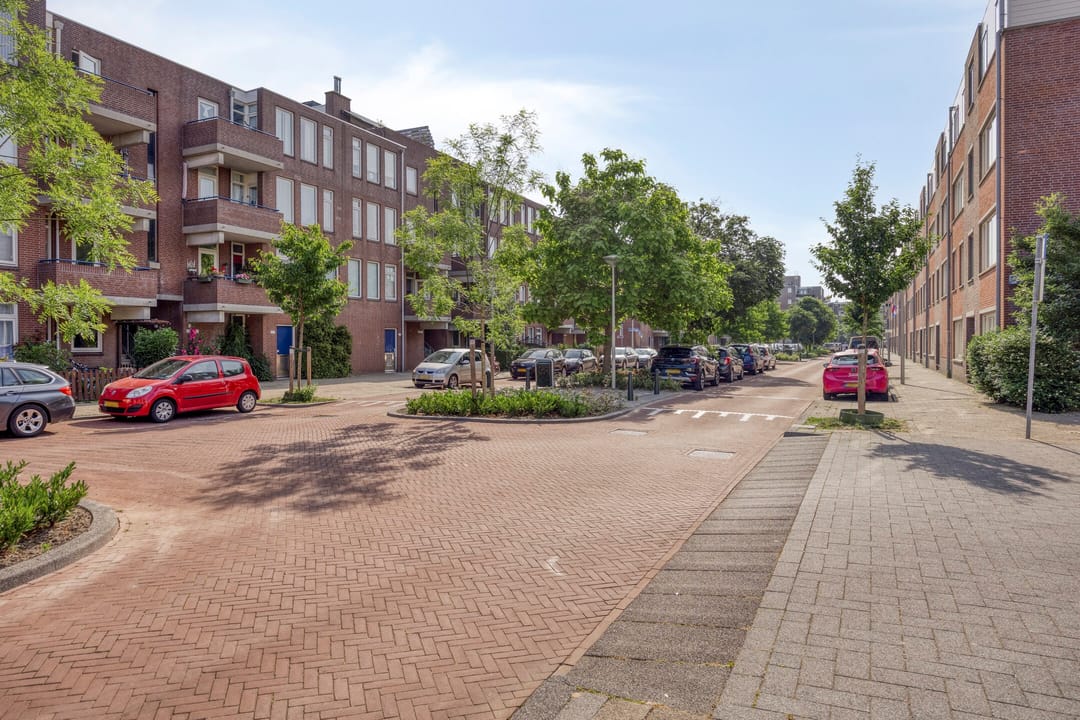 Foto 8 van Gerrit van der Veenlaan 233