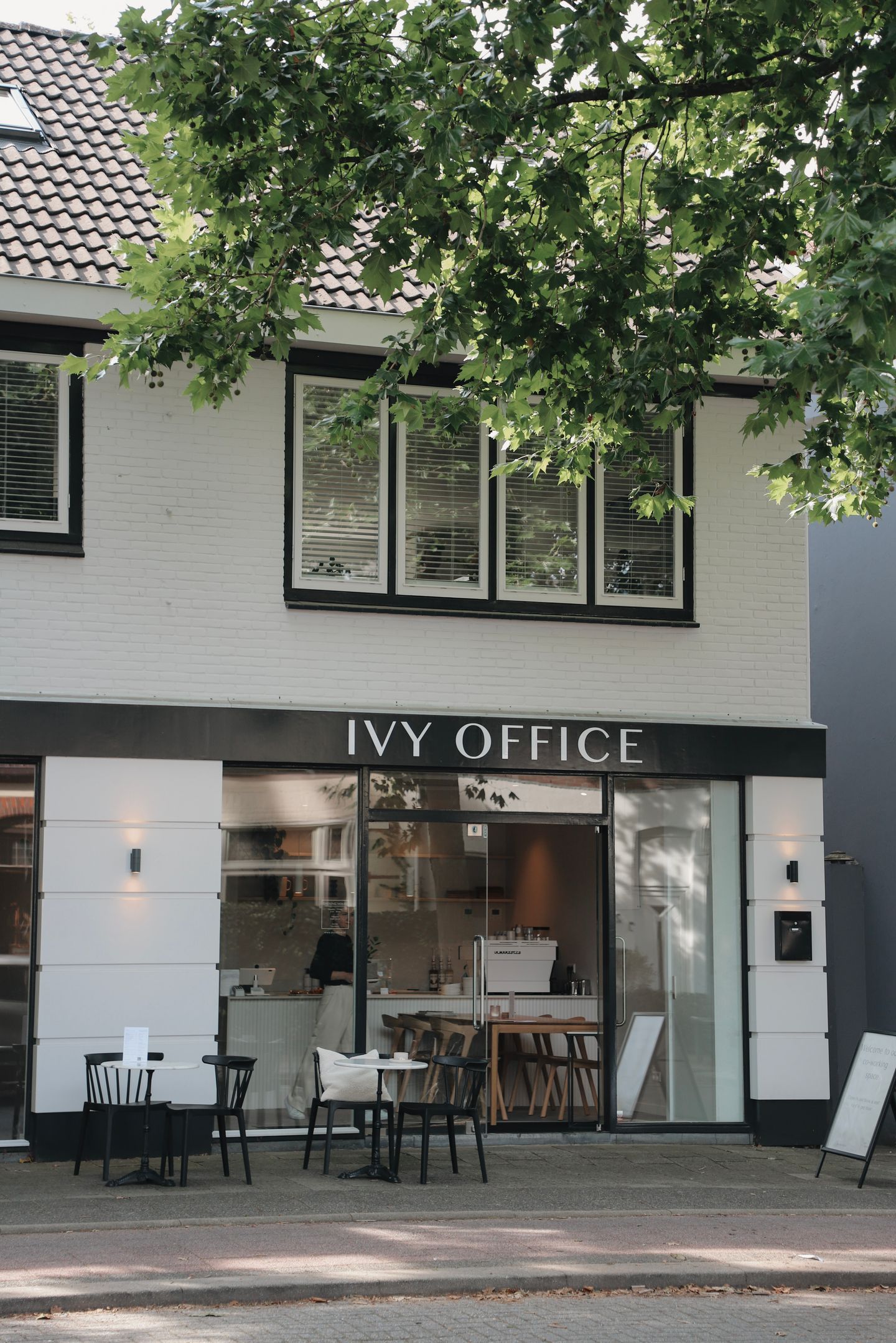 View photo 2 of Gijsbrecht van Amstelstraat 213