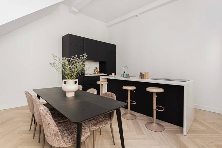 Foto 6 van Vrouwjuttenstraat 1