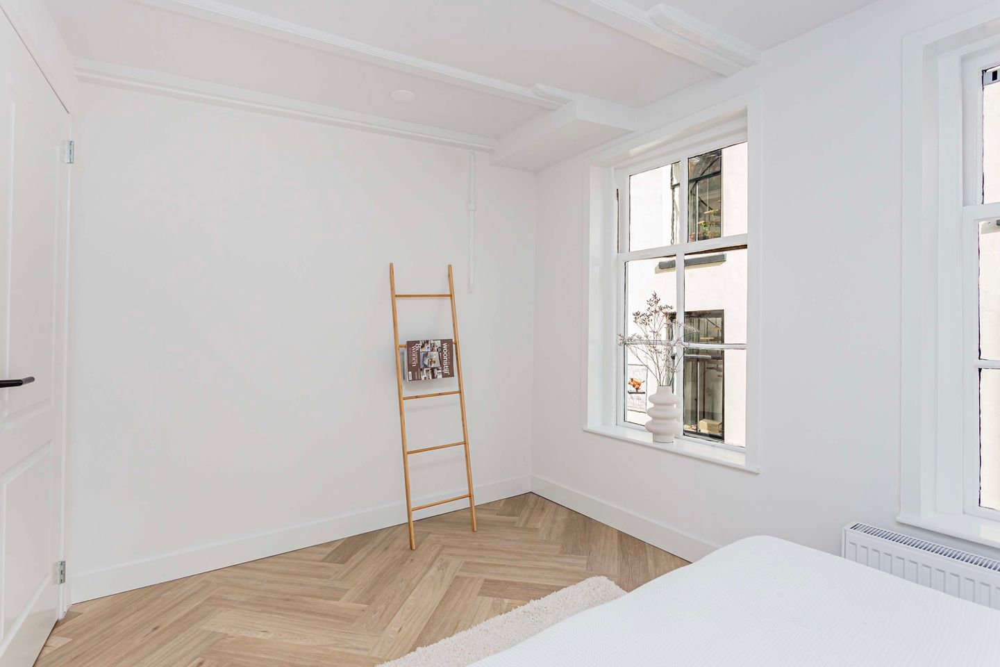 Foto 14 van Vrouwjuttenstraat 1