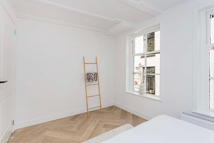 Foto 14 van Vrouwjuttenstraat 1