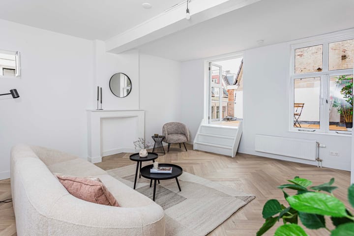 Foto 21 van Vrouwjuttenstraat 1